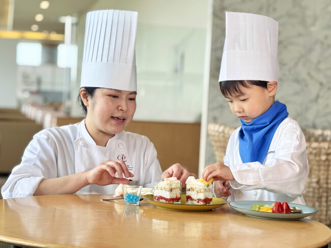 【グランドプリンスホテル広島】ホテルシェフがパンやスイーツ作りをレクチャー!子ども向け仕事体験「キッズプログラム」を販売