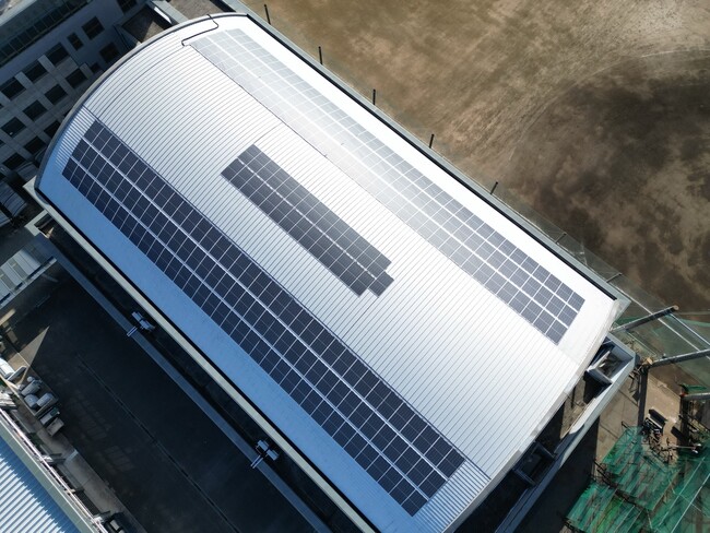都立学校の太陽光発電設備においてHESTAソーラーが導入第1号案件として採用されました
