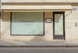 現時点の仮店舗は、工事により更に洗練されたデザインへ生まれ変わります 現時点の仮店舗は、工事により更に洗練されたデザインへ生まれ変わります