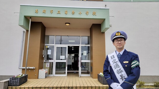 ボンボンTVのよっち、母校・富山県高岡市立南条小学校で「一日交通部長」に就任!