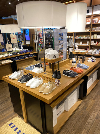 【初出店】“Tシャツのように履く”日本発のシューズブランド「SWAAN4RLBERG」が奈良蔦屋書店にて期間限定POP UP SHOPを開催