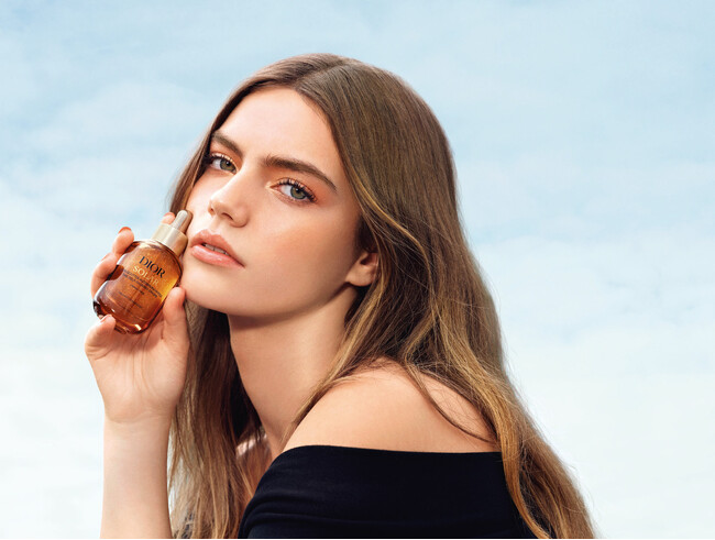 ディオール ソラー　約1週間持続する美しいセルフタンニング