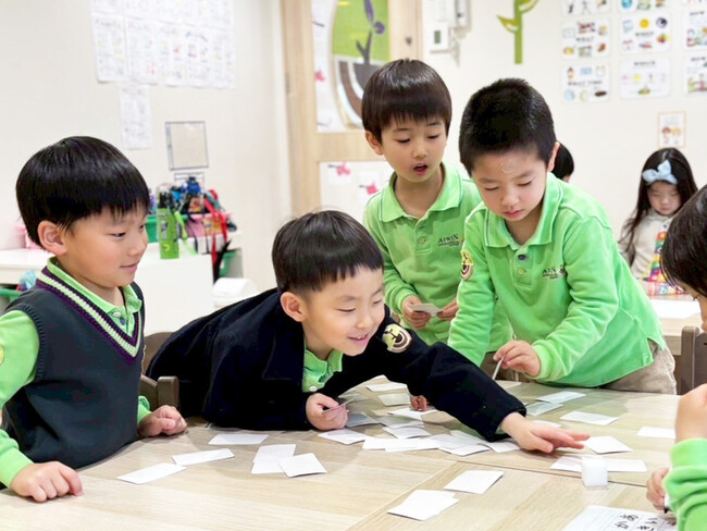 インターナショナルスクールにおける幼児期からの探究型教育を強化