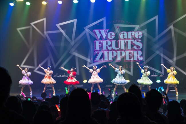FRUITS ZIPPERが上海を熱狂させた夜を完全収録！ガールズカルチャー誌『BEEEEM』vol.2、GWより書泉にて限定ポストカード付き販売が決定！