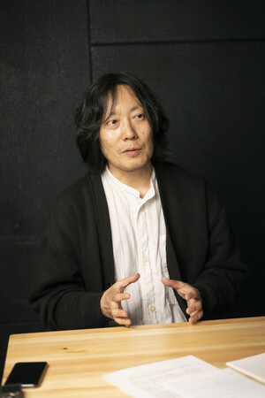 【TVドラマ化決定！】原作者・燃え殻さん『絵が見えるようなエッセイ』だと言われて…／大人気エッセイ集『この味もまたいつか恋しくなる』