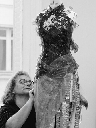 【Dior】サブリナ・カーペンターがメットガラ 2026で着用したドレスのサヴォワールフェールを公開