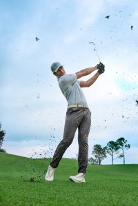ECCO GOLF着用のアーロン・ライ、PGA Championshipでメジャー初優勝　「ECCO BIOM TOUR」を着用し、キャリア最大の勝利を達成