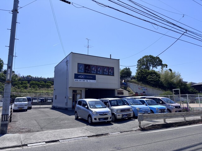 松山市に自動車総合サービス店「αPlus」が開業～株式会社SANPUKUフューチャーが出店を支援～