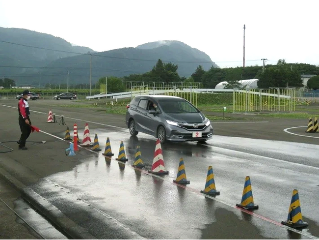 【JAF岩手】運転のクセに気づく!「ドライバーズセミナーシニアコース」で再確認