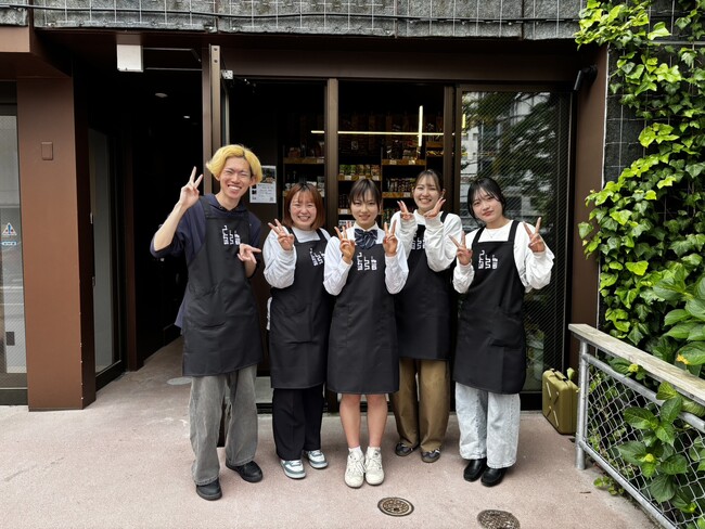 【前橋・馬場川通り】駄菓子屋×書店×アートが融合する