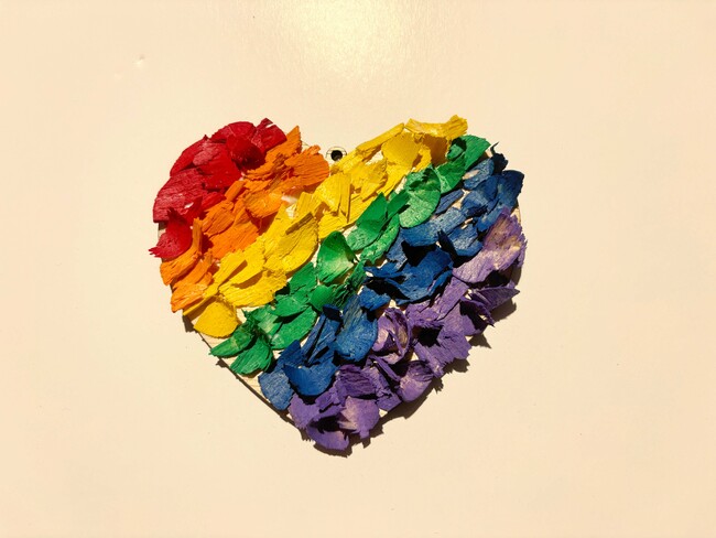 6月のPride Monthにあわせた館内企画を実施