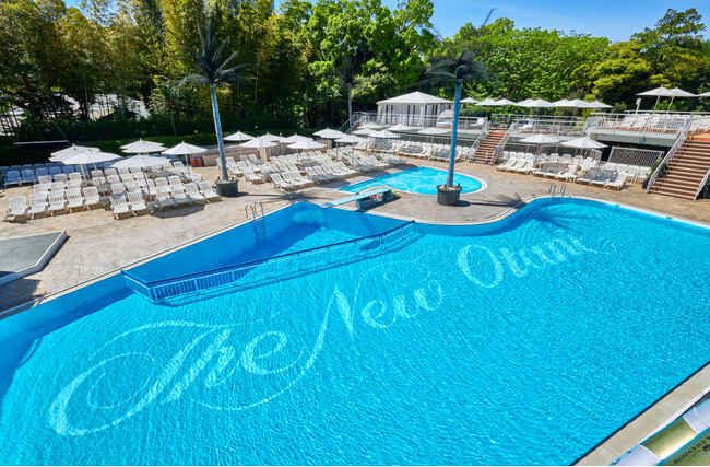“早すぎる夏”到来、『GARDEN POOL』を6/1(月)より営業開始!