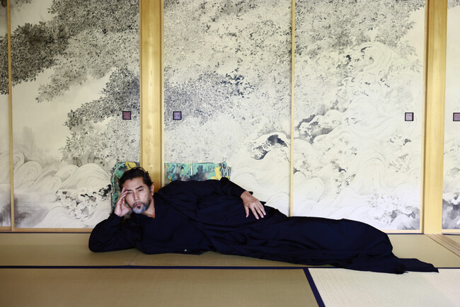 【6月10日（水）写真展トークイベント／6月17日（水）ブックサイニングイベント開催決定】 本木雅弘還暦記念フォトブック『awai 刹那と永遠のまにまに』