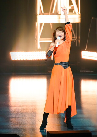 伊藤蘭の最新コンサートツアー 2026 「Dance on！Love on！」より、5月31日（日）の東京公演の模様をWOWOWで8月に独占放送・配信！