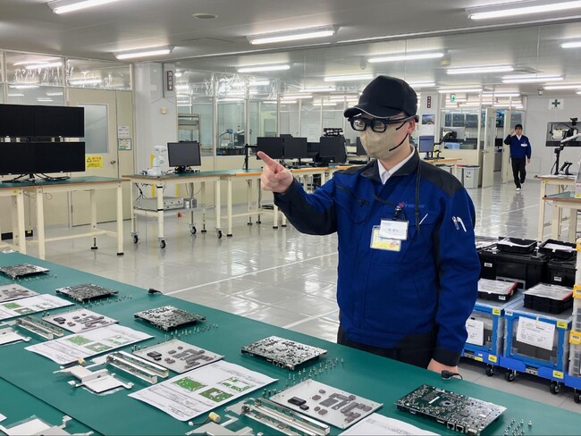 ビーライズとインタフェース、デジタルツイン×スマートグラスによる、製造現場の次世代運用基盤の実証実験を完了