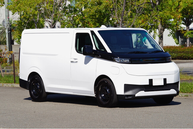 高性能1トン積載クラス商用EV「F11シリーズ」に3人乗りモデルが新登場