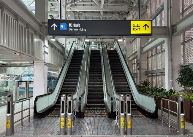 台湾MRT三鶯線向けにエレベーター・エスカレーター153台を納入