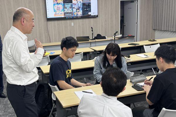 【福岡大学】薬学部生が薬物乱用防止キャンペーン「NO DRUG, KNOW DRUG キャンペーン」に参加しています