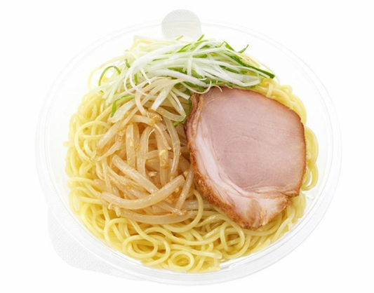 【北海道限定】函館真昆布の旨みと香ばしい野菜炒めがアクセント「香ばしスープの冷たい札幌醤油ラーメン 函館真昆布使用」が新登場