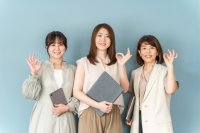 「疲れは年齢のせい」ではない。立ち仕事の足疲れを解消できる靴選びをプロが解説