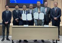 【デクセリアルズ】オランダ「PITC」と調印式を実施