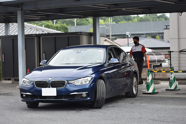 【JAF滋賀】苦手な「車庫入れ」を約60分練習！「ドライバーズセミナー 車庫入れコース」を開催
