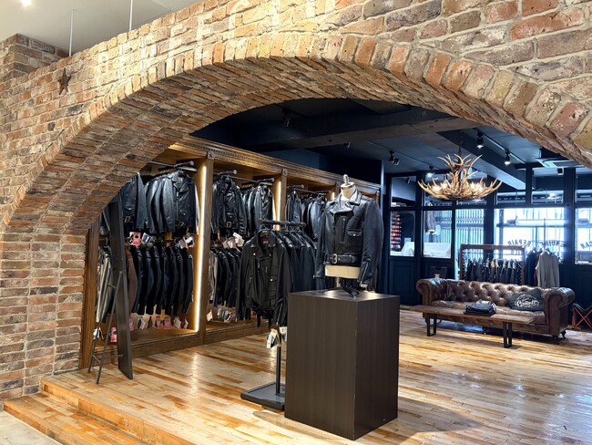 「楽天ポイントカード」、「Schott」「MARGARET HOWELL」などアパレル19ブランド約150店舗で利用可能に