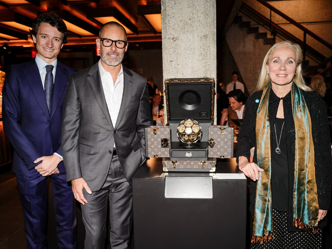 【ルイ・ヴィトン】ニューヨークのサザビーズ本社にて「Louis Vuitton Unity Time Object」のオークション開催記念ディナーを開催