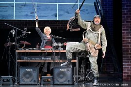 「アーネスト・シャクルトンに愛されて」シーン1 「アーネスト・シャクルトンに愛されて」シーン1