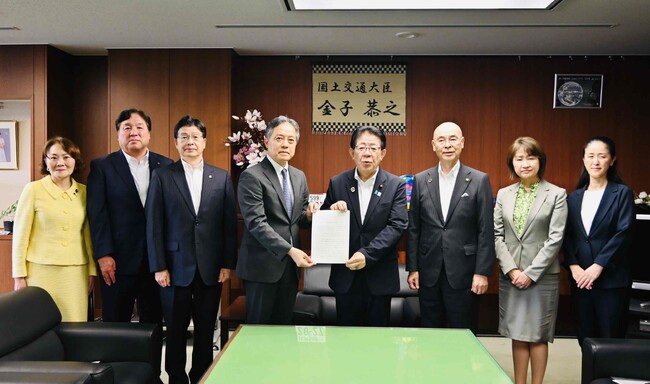 特別区長会の有志の区長が連名で、国土交通省に「住宅宿泊事業の適正化に関する要望書」を提出