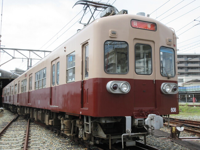 引退前にもう一度!貝塚線600形をツートンカラーへ復刻塗装します!