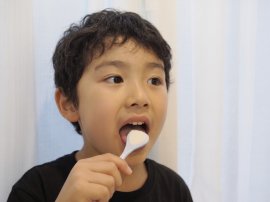 “可視化(見える化)”が舌ケア習慣の第一歩 “可視化(見える化)”が舌ケア習慣の第一歩