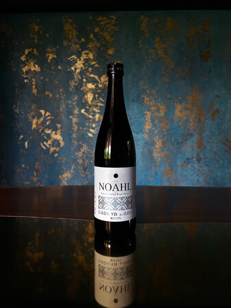 サドヤが提案する、食事の中にある一杯。ノンアルコールテイストワイン『NOAHL -ノアル-』誕生