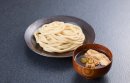 埼玉県三社共同開発「武蔵野うどんと肉汁うどんつゆセット」調理例