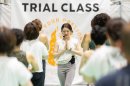 本番の舞台では50名の参加者の前でクラスを担当。 本番の舞台では50名の参加者の前でクラスを担当。