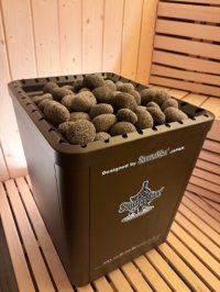 サウナ&チラー機の施工販売の(株)ライフが、冷水浴のみでなく温浴も可能な浴槽一体式「PlungeXTM」、新型オリジナルサウナストーブ、置くだけ簡単設置サウナルームを東京ビッグサイトで開催の「SPORTEC 2026」にて展示