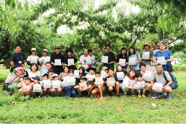 岐阜県高山市、桃の「袋外し」を一般体験に ― 全国でも珍しい農作業、飛騨のたからももツアー開催 ―