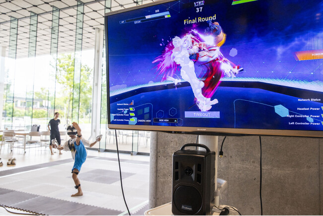 未来のスポーツ「VRテコンドー」が城西大学オープンキャンパスに登場