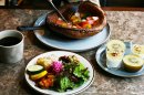 見た目にも鮮やかな料理が並ぶ特別なモーニング 見た目にも鮮やかな料理が並ぶ特別なモーニング