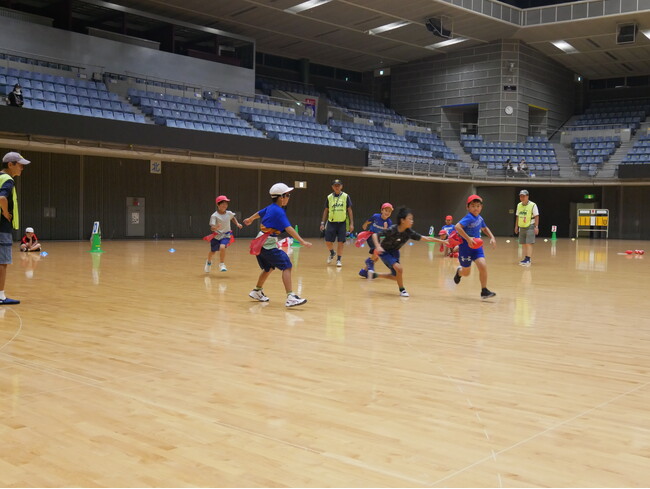 日本一の選手とプレーができる!小学生向けフラッグフットボール教室を、8月19日(水)に開催します。