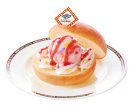 【琉球コメダ】アイスサンド ストロベリーチーズケーキ 【琉球コメダ】アイスサンド ストロベリーチーズケーキ