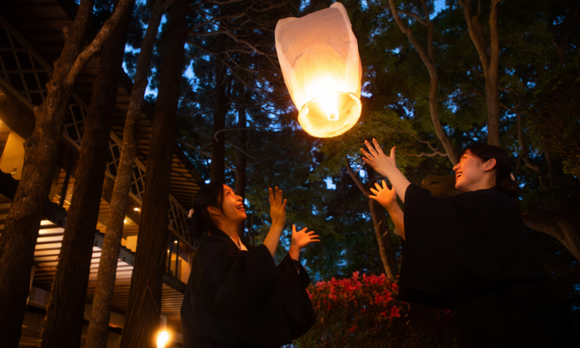 一夜の灯りが、旅の記憶になる。100年の時を重ねた日本庭園で楽しむ、啄木亭のランタン体験【函館／湯の川温泉】