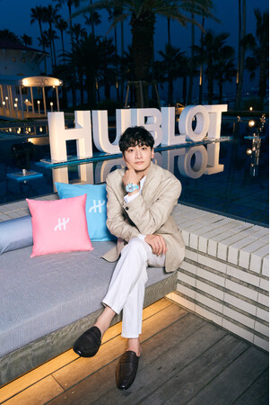 【ウブロ】小関裕太、夏の新作を纏い「HUBLOT SUMMER NIGHT」に来場！