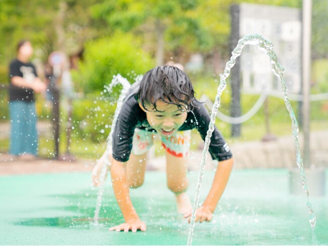 【水遊び】夏はやっぱり水遊び！3,500羽のアヒルと共に ～じゃぶじゃぶ広場～ 【ハーベストの丘】