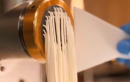 小麦の配合、練り、熟成の全てを計算し尽くした「自家製麺」を使用。 小麦の配合、練り、熟成の全てを計算し尽くした「自家製麺」を使用。