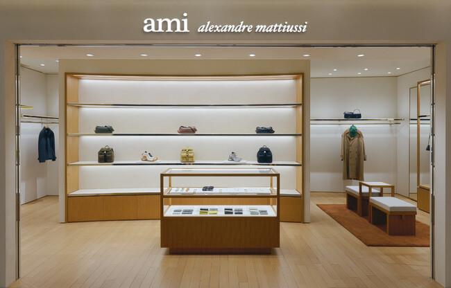 【アミ パリス】AMI PARIS、GINZA SIX ブティックをリニューアルオープン