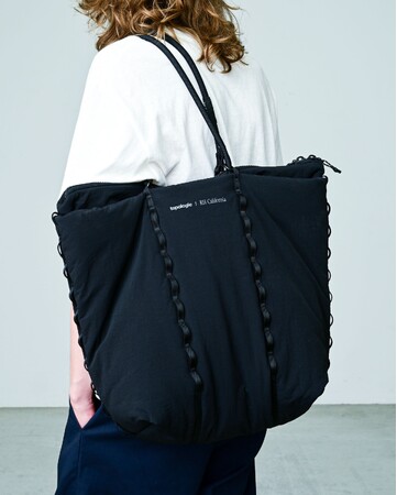 【ロンハーマン】Topologieの人気モデル「Cloud Tote」より、洗練されたモノトーン仕様の別注モデルが登場