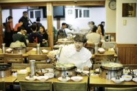 俳優 菊池亜希子さんを編集長に迎えたフリーマガジン[whole]　第6弾が配布中