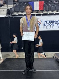 大阪成蹊大学 バトントワーリング部の木下将希選手が世界大会で銀メダルを獲得