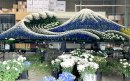 故人が好きだった富士山と海の風景を花で表現した祭壇 故人が好きだった富士山と海の風景を花で表現した祭壇